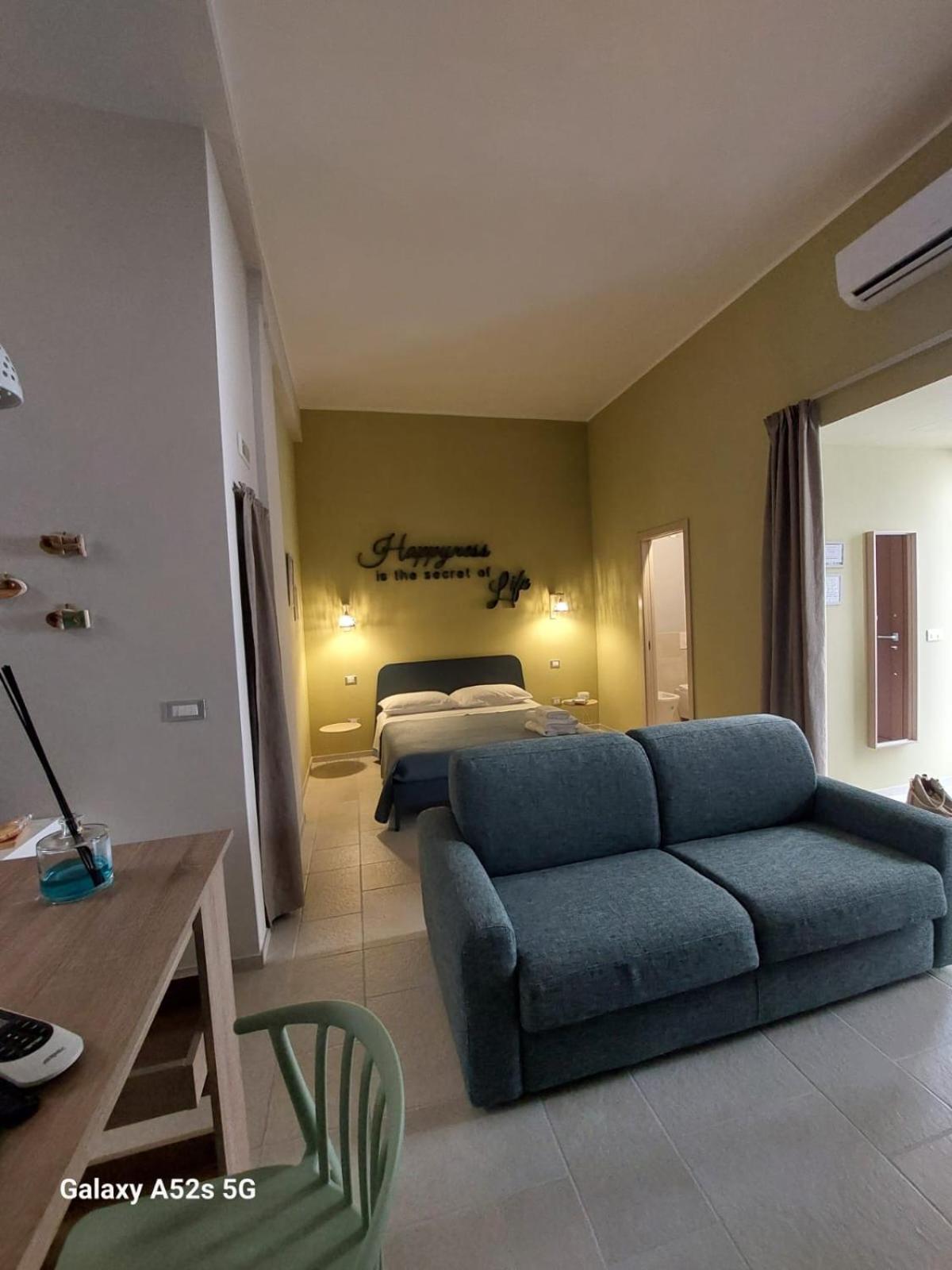 Happynesshouse_Locazione Turistica Leilighet Trani Eksteriør bilde