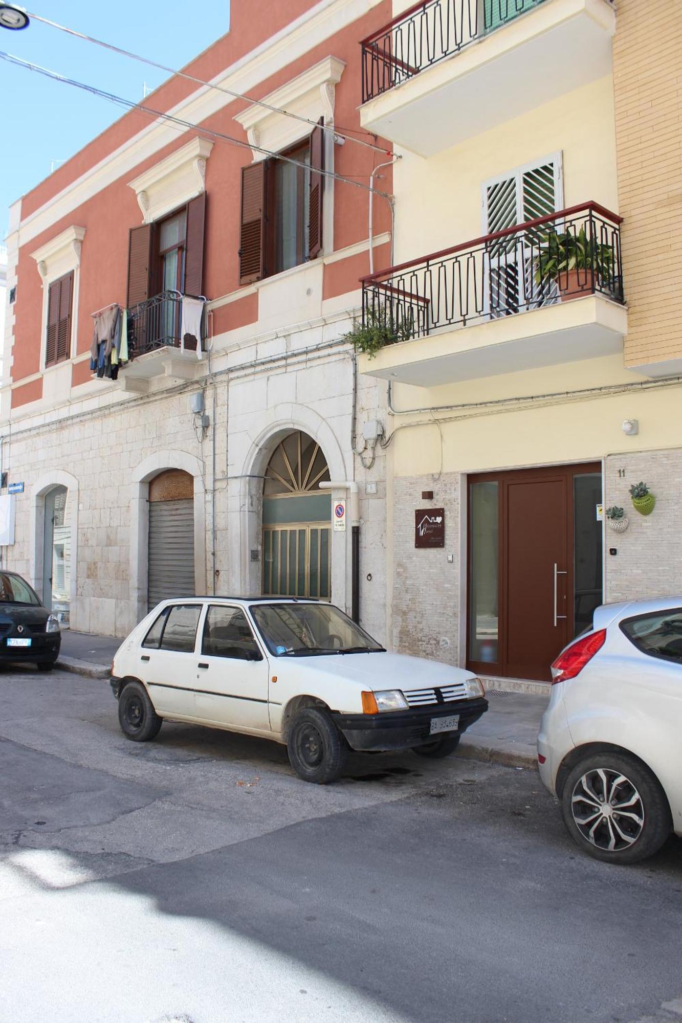 Happynesshouse_Locazione Turistica Leilighet Trani Eksteriør bilde